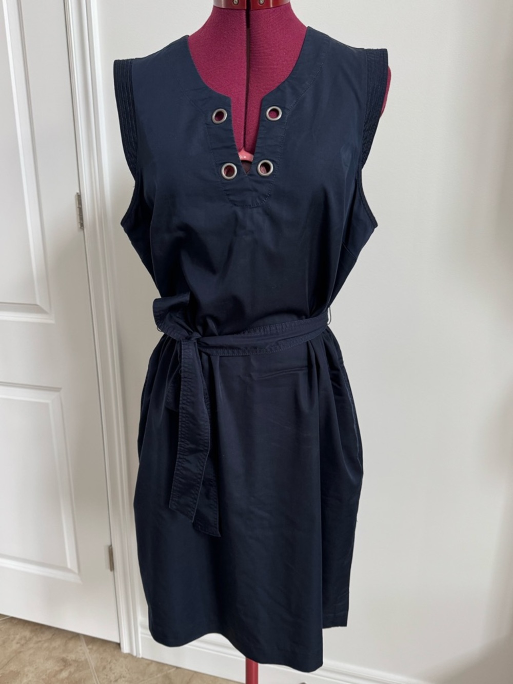 Banana Republic Navy Sleeveless Shift Dress Size 14